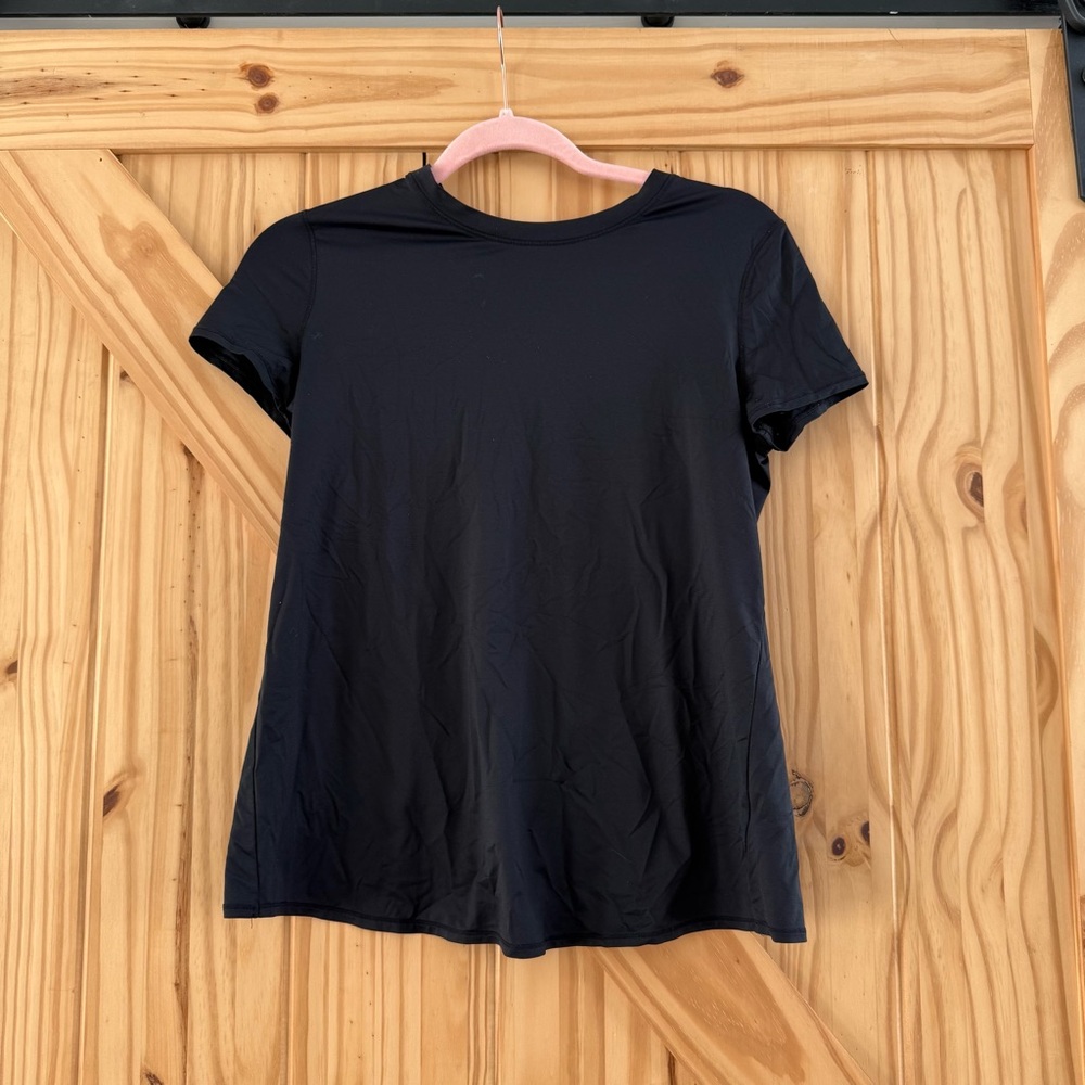 XS Athleta Split Back shirt